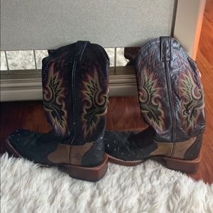 Men’s square toed cowboy boots